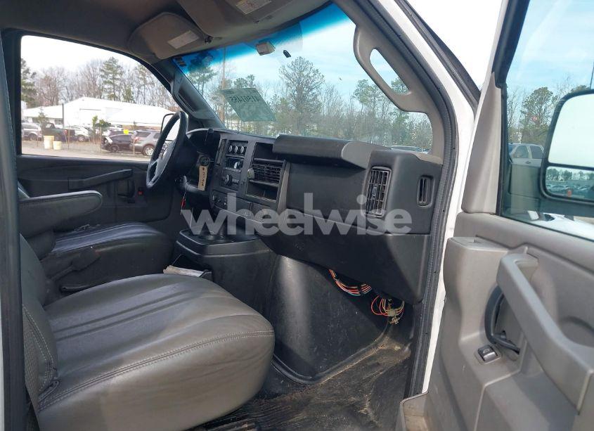 Photo 5 of 2016 Chevrolet Express 2500 WORK VAN (VIN 1GCWGAFF5G1141545)