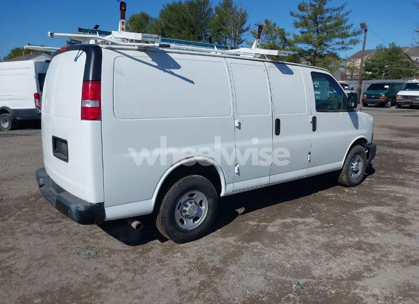 Photo 4 of 2017 Chevrolet Express 2500 WORK VAN (VIN 1GCWGAFF5H1141546)