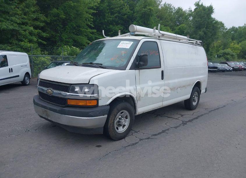 Photo 2 of 2017 Chevrolet Express 2500 WORK VAN (VIN 1GCWGAFF5H1150196)