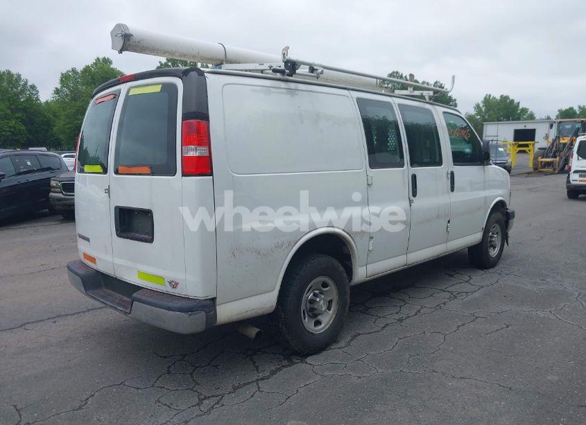 Photo 4 of 2017 Chevrolet Express 2500 WORK VAN (VIN 1GCWGAFF5H1150196)