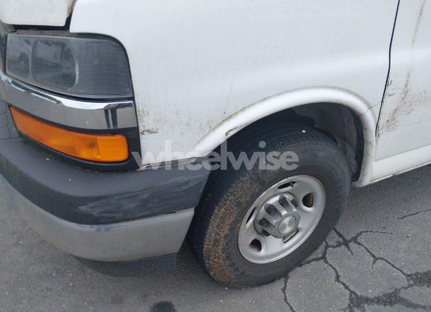 Photo 6 of 2017 Chevrolet Express 2500 WORK VAN (VIN 1GCWGAFF5H1150196)