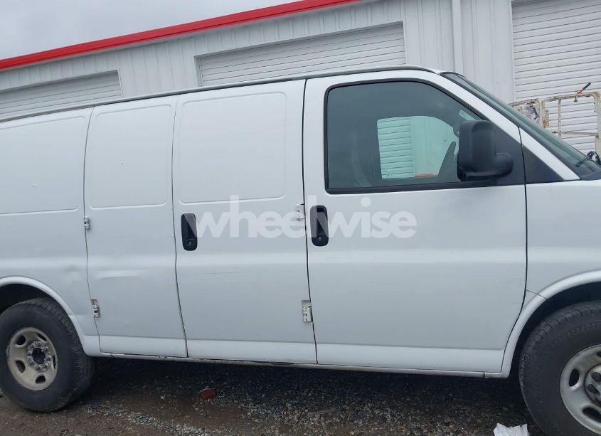 Photo 14 of 2017 Chevrolet Express 2500 WORK VAN (VIN 1GCWGAFF5H1196434)