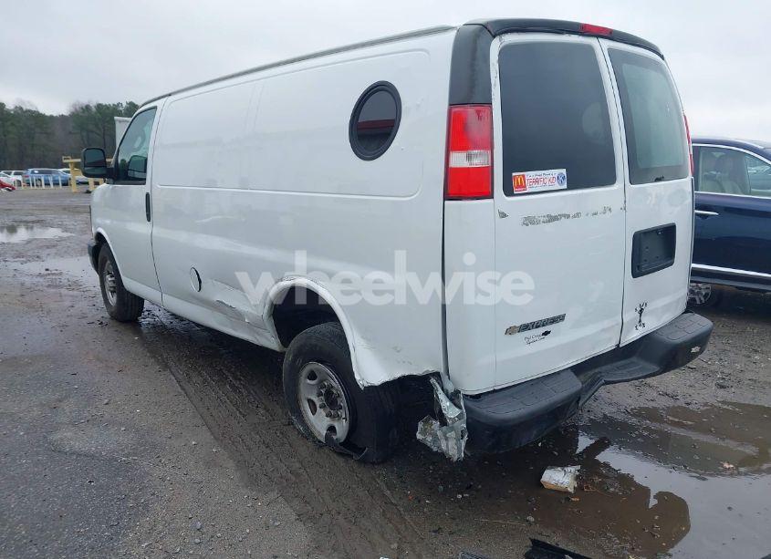 Photo 3 of 2017 Chevrolet Express 2500 WORK VAN (VIN 1GCWGAFF5H1196434)