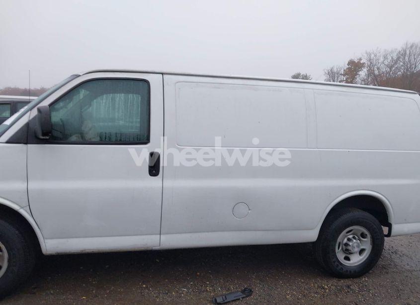 Photo 13 of 2017 Chevrolet Express 2500 WORK VAN (VIN 1GCWGAFF6H1118650)
