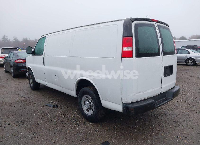 Photo 3 of 2017 Chevrolet Express 2500 WORK VAN (VIN 1GCWGAFF6H1118650)