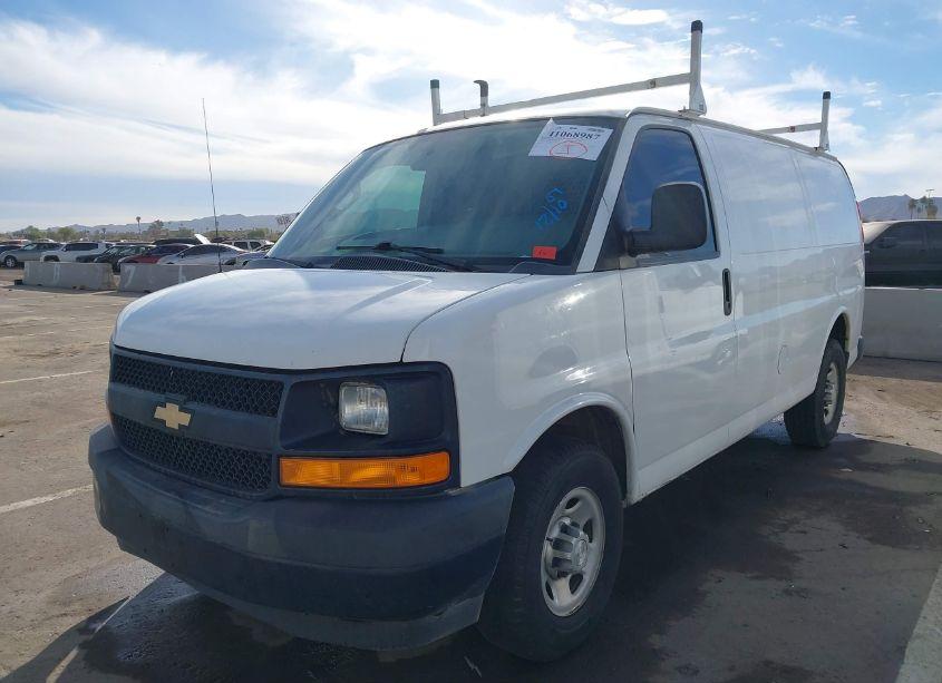 Photo 2 of 2017 Chevrolet Express 2500 WORK VAN (VIN 1GCWGAFF6H1132807)