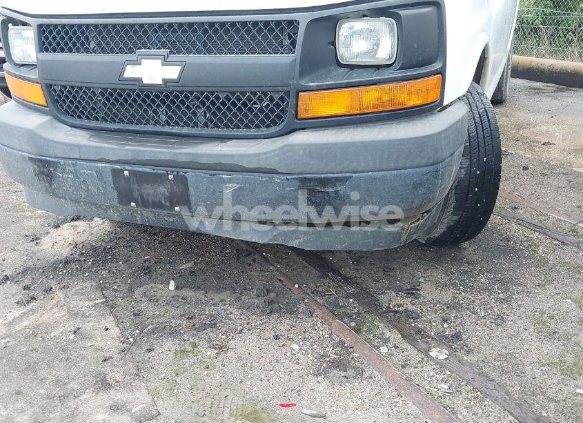 Photo 6 of 2017 Chevrolet Express 2500 WORK VAN (VIN 1GCWGAFF6H1176404)