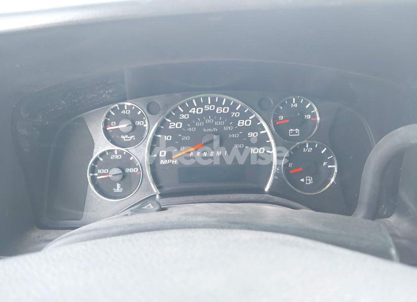 Photo 7 of 2017 Chevrolet Express 2500 WORK VAN (VIN 1GCWGAFF6H1176404)