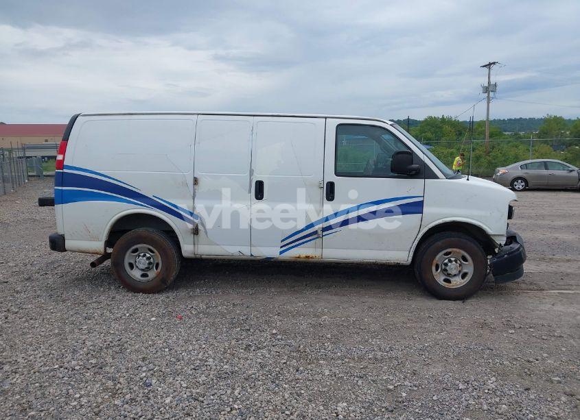 Photo 14 of 2017 Chevrolet Express 2500 WORK VAN (VIN 1GCWGAFF7H1118799)