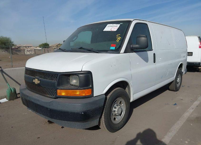 Photo 2 of 2017 Chevrolet Express 2500 WORK VAN (VIN 1GCWGAFF7H1133030)