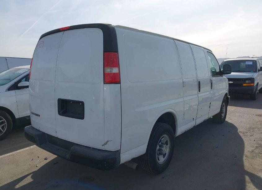 Photo 4 of 2017 Chevrolet Express 2500 WORK VAN (VIN 1GCWGAFF7H1133030)