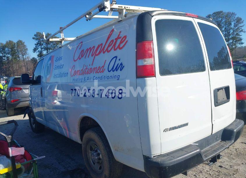 Photo 3 of 2017 Chevrolet Express 2500 WORK VAN (VIN 1GCWGAFF7H1137885)