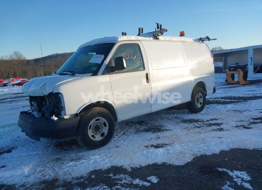 Photo 2 of 2016 Chevrolet Express 2500 WORK VAN (VIN 1GCWGAFF8G1337687)