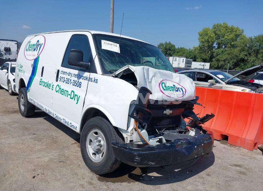 2016 Chevrolet Express 2500 WORK VAN (VIN 1GCWGAFF9G1340288) main photo