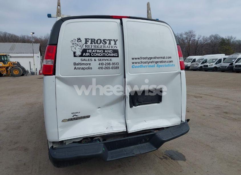 Photo 6 of 2017 Chevrolet Express 2500 WORK VAN (VIN 1GCWGAFF9H1126094)