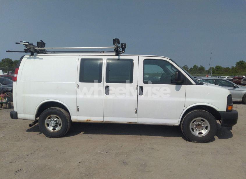 Photo 14 of 2017 Chevrolet Express 2500 WORK VAN (VIN 1GCWGAFF9H1172928)