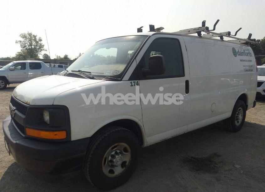 Photo 2 of 2017 Chevrolet Express 2500 WORK VAN (VIN 1GCWGAFF9H1172928)