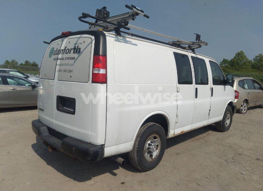 Photo 4 of 2017 Chevrolet Express 2500 WORK VAN (VIN 1GCWGAFF9H1172928)