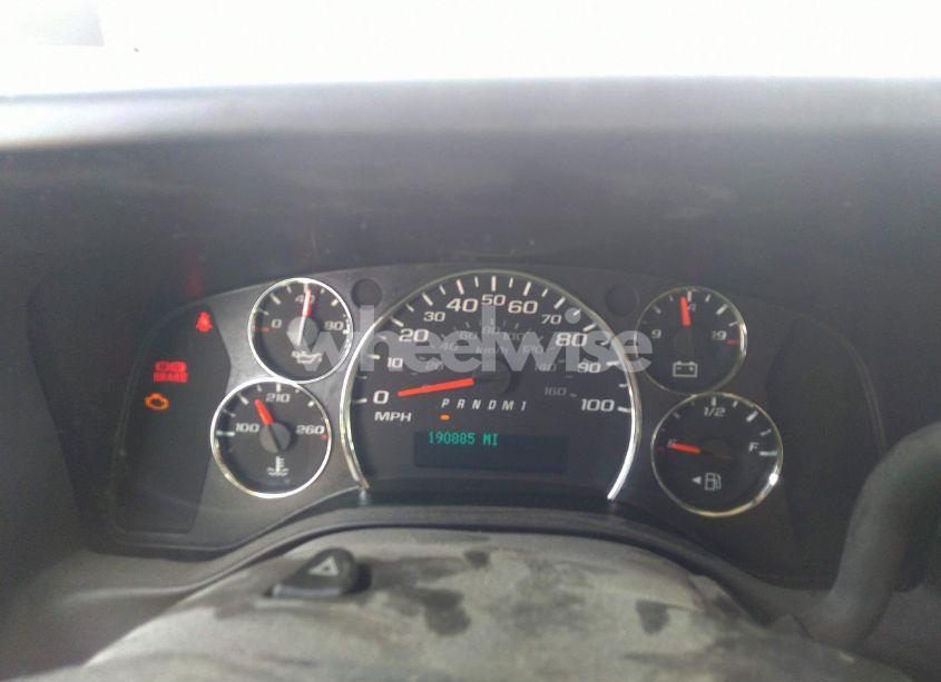 Photo 7 of 2017 Chevrolet Express 2500 WORK VAN (VIN 1GCWGAFF9H1172928)