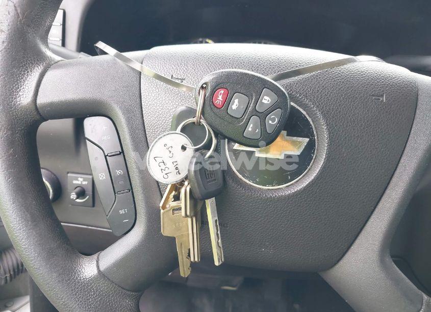 Photo 11 of 2017 Chevrolet Express 2500 WORK VAN (VIN 1GCWGAFFXH1129327)