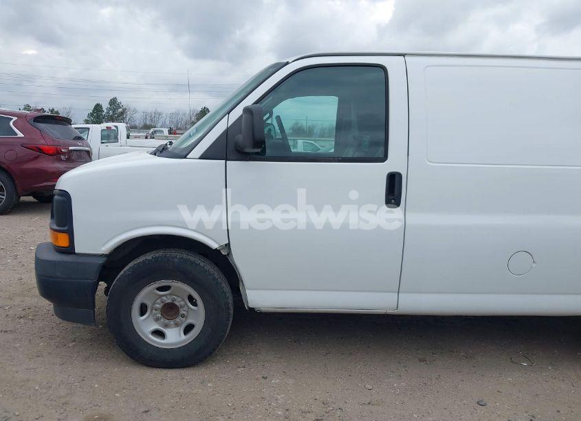 Photo 14 of 2017 Chevrolet Express 2500 WORK VAN (VIN 1GCWGAFFXH1129327)