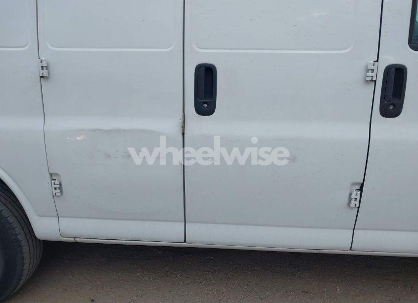 Photo 6 of 2017 Chevrolet Express 2500 WORK VAN (VIN 1GCWGAFFXH1129327)