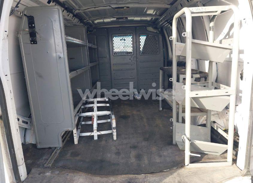 Photo 8 of 2017 Chevrolet Express 2500 WORK VAN (VIN 1GCWGAFFXH1161758)