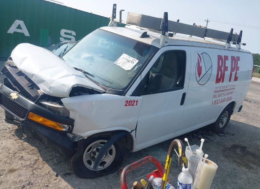 Photo 2 of 2020 Chevrolet Express CARGO RWD 2500 REGULAR WHEELBASE WT (VIN 1GCWGAFG0L1117740)