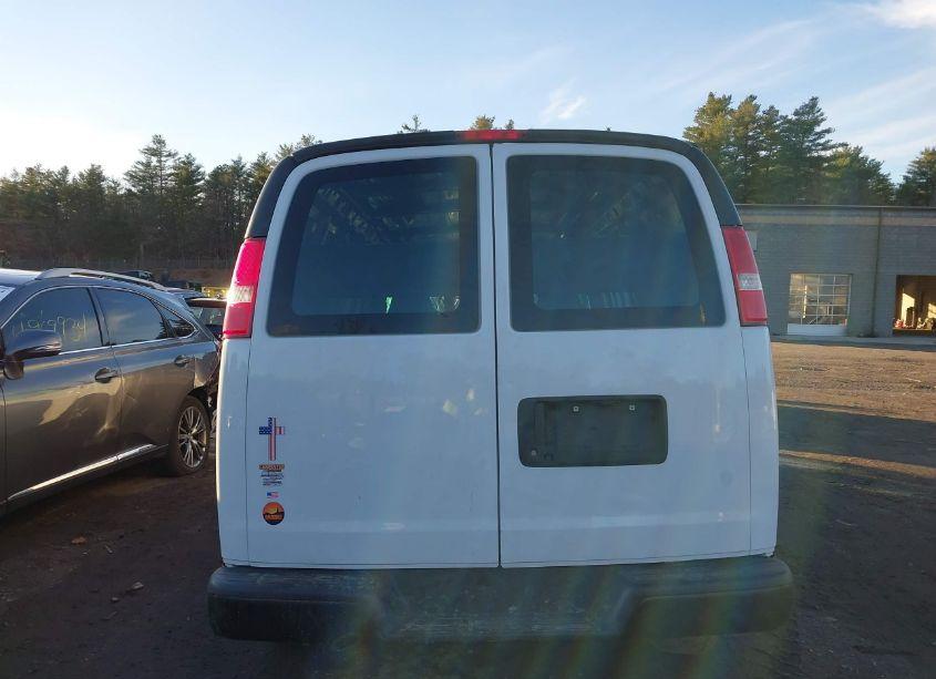 Photo 16 of 2018 Chevrolet Express 2500 WORK VAN (VIN 1GCWGAFG2J1212863)