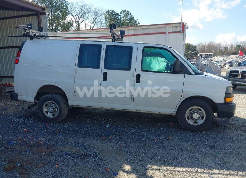 Photo 13 of 2018 Chevrolet Express 2500 WORK VAN (VIN 1GCWGAFG2J1272187)