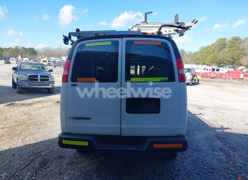 Photo 16 of 2018 Chevrolet Express 2500 WORK VAN (VIN 1GCWGAFG2J1272187)