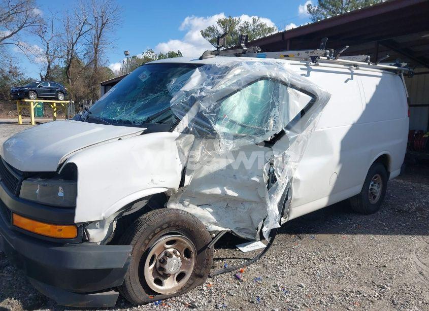 Photo 17 of 2018 Chevrolet Express 2500 WORK VAN (VIN 1GCWGAFG2J1272187)