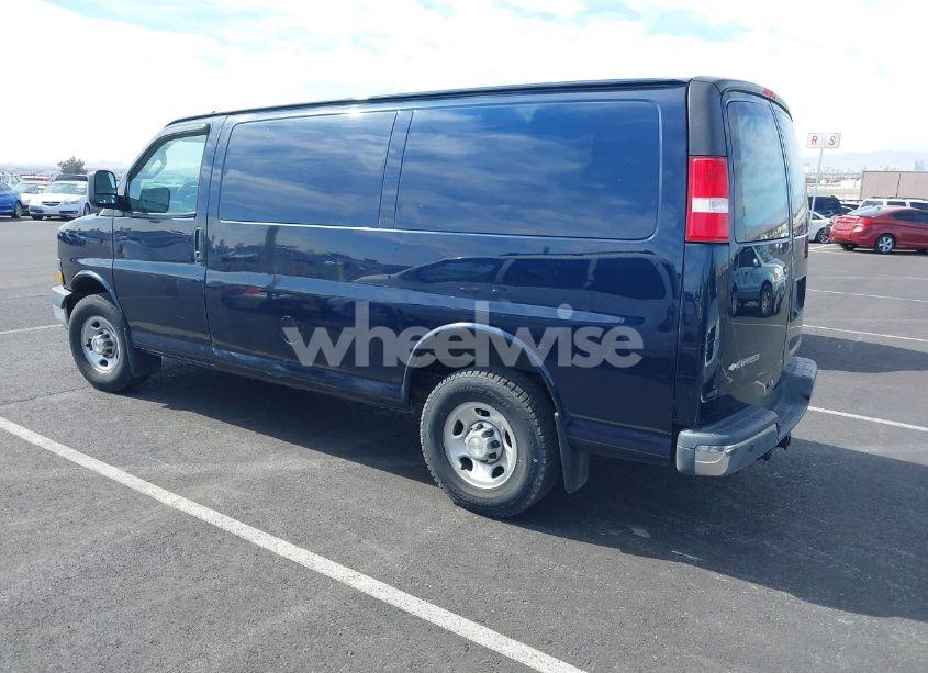 Photo 3 of 2020 Chevrolet Express CARGO RWD 2500 REGULAR WHEELBASE WT (VIN 1GCWGAFG2L1184310)