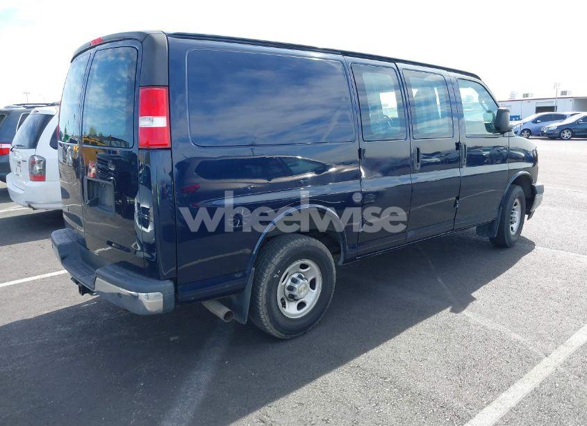 Photo 4 of 2020 Chevrolet Express CARGO RWD 2500 REGULAR WHEELBASE WT (VIN 1GCWGAFG2L1184310)