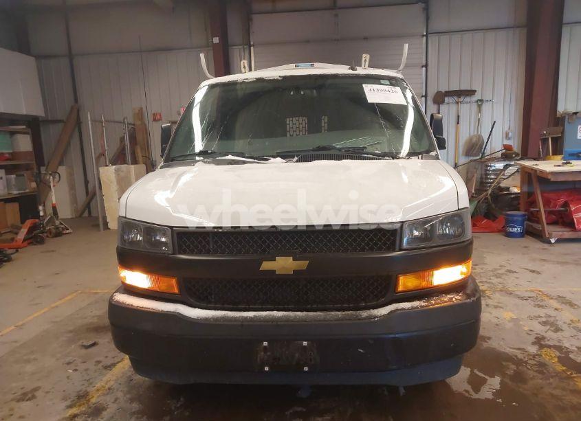 Photo 12 of 2020 Chevrolet Express CARGO RWD 2500 REGULAR WHEELBASE WT (VIN 1GCWGAFG3L1267244)
