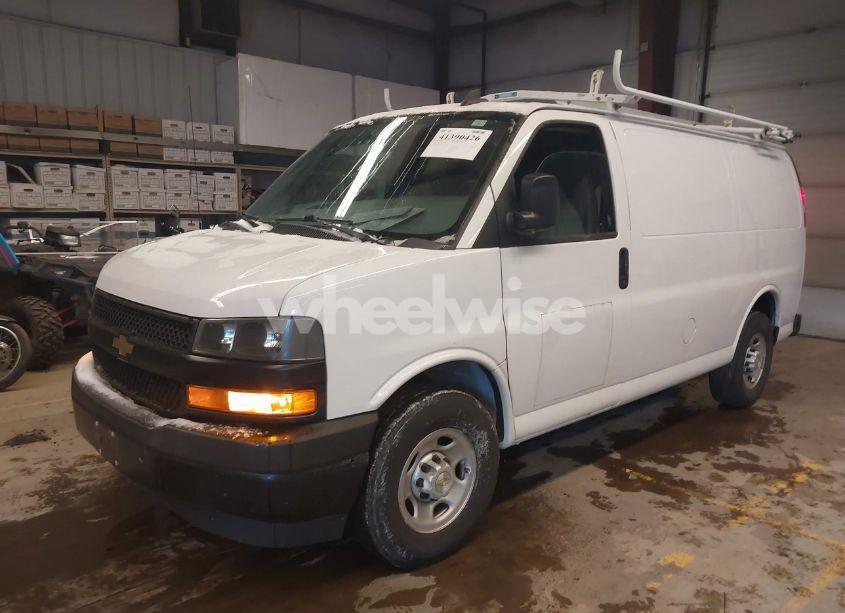 Photo 2 of 2020 Chevrolet Express CARGO RWD 2500 REGULAR WHEELBASE WT (VIN 1GCWGAFG3L1267244)