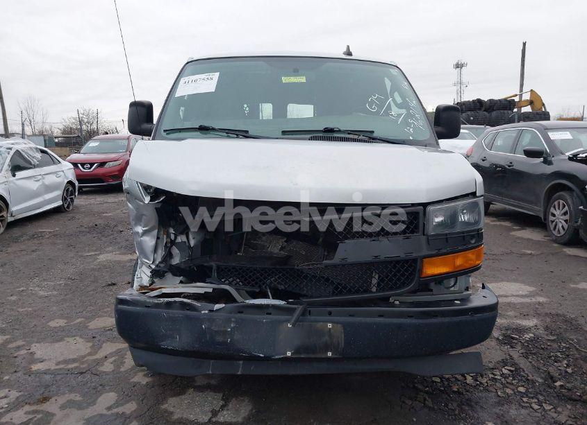 Photo 11 of 2018 Chevrolet Express 2500 WORK VAN (VIN 1GCWGAFG4J1272563)