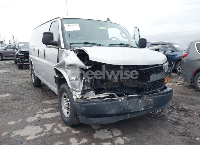 Photo 6 of 2018 Chevrolet Express 2500 WORK VAN (VIN 1GCWGAFG4J1272563)
