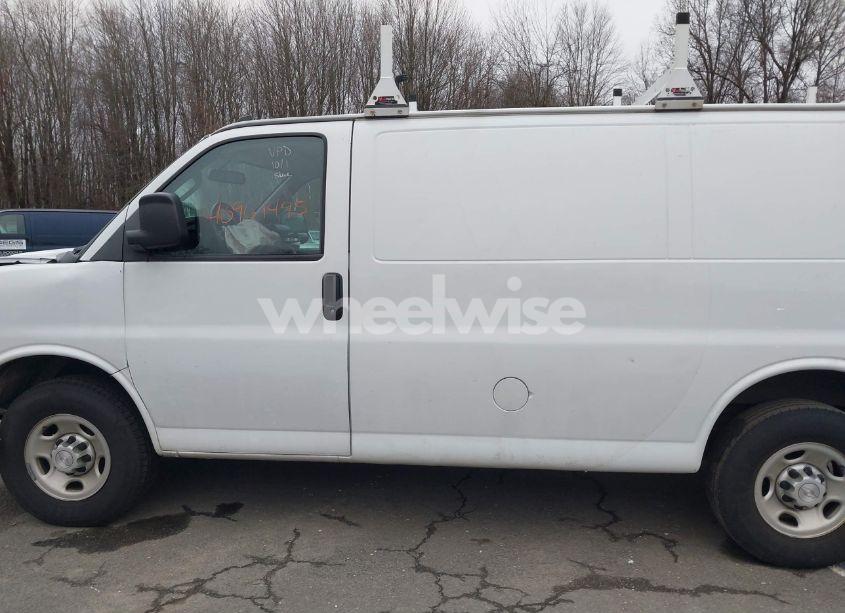 Photo 14 of 2019 Chevrolet Express 2500 WORK VAN (VIN 1GCWGAFG5K1143961)