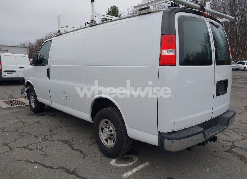 Photo 3 of 2019 Chevrolet Express 2500 WORK VAN (VIN 1GCWGAFG5K1143961)