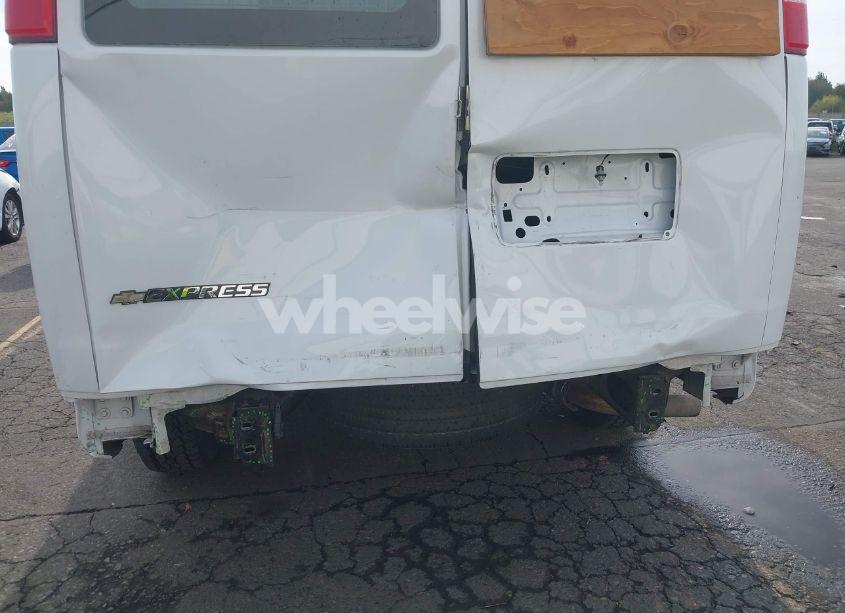 Photo 6 of 2019 Chevrolet Express 2500 WORK VAN (VIN 1GCWGAFG5K1231294)