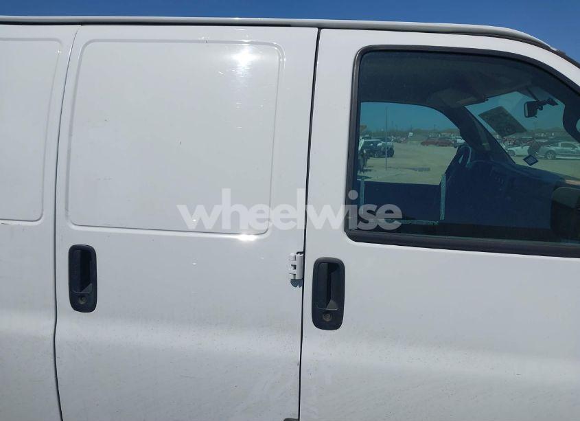 Photo 13 of 2019 Chevrolet Express 2500 WORK VAN (VIN 1GCWGAFG5K1266398)