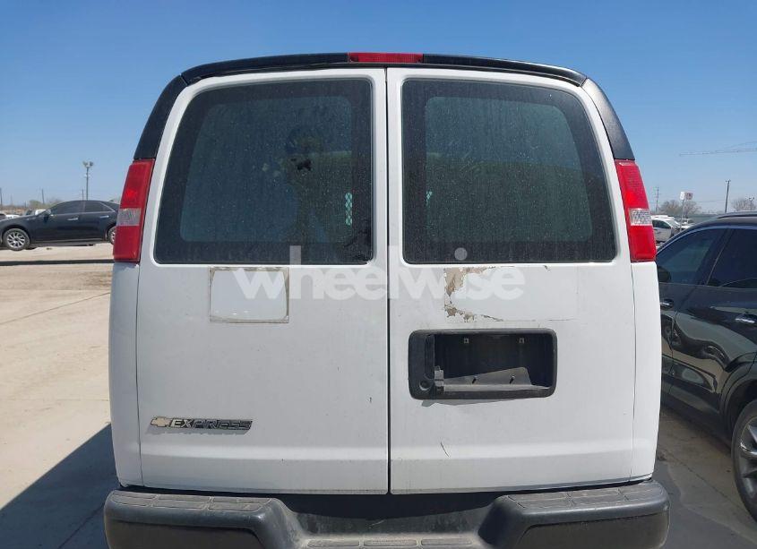 Photo 16 of 2019 Chevrolet Express 2500 WORK VAN (VIN 1GCWGAFG5K1266398)