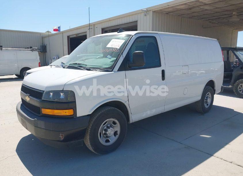 Photo 2 of 2019 Chevrolet Express 2500 WORK VAN (VIN 1GCWGAFG5K1266398)