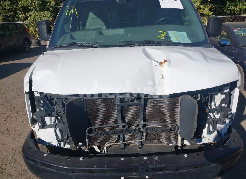 Photo 10 of 2018 Chevrolet Express 2500 WORK VAN (VIN 1GCWGAFG6J1338370)