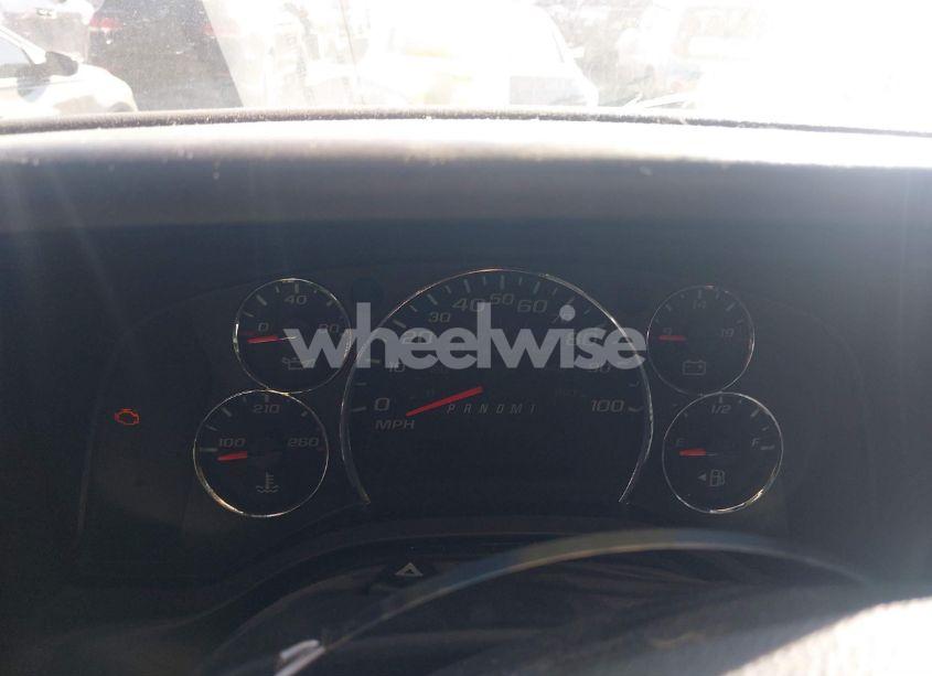 Photo 7 of 2018 Chevrolet Express 2500 WORK VAN (VIN 1GCWGAFG6J1338370)