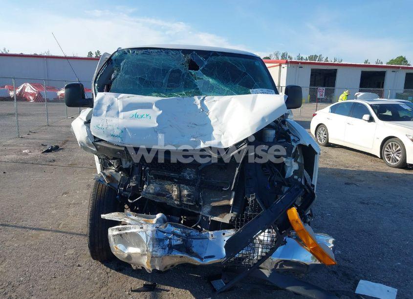 Photo 6 of 2018 Chevrolet Express 2500 WORK VAN (VIN 1GCWGAFG6J1907539)