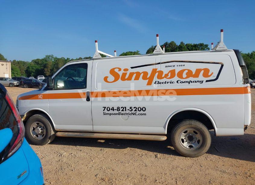 Photo 14 of 2018 Chevrolet Express 2500 WORK VAN (VIN 1GCWGAFG7J1906173)