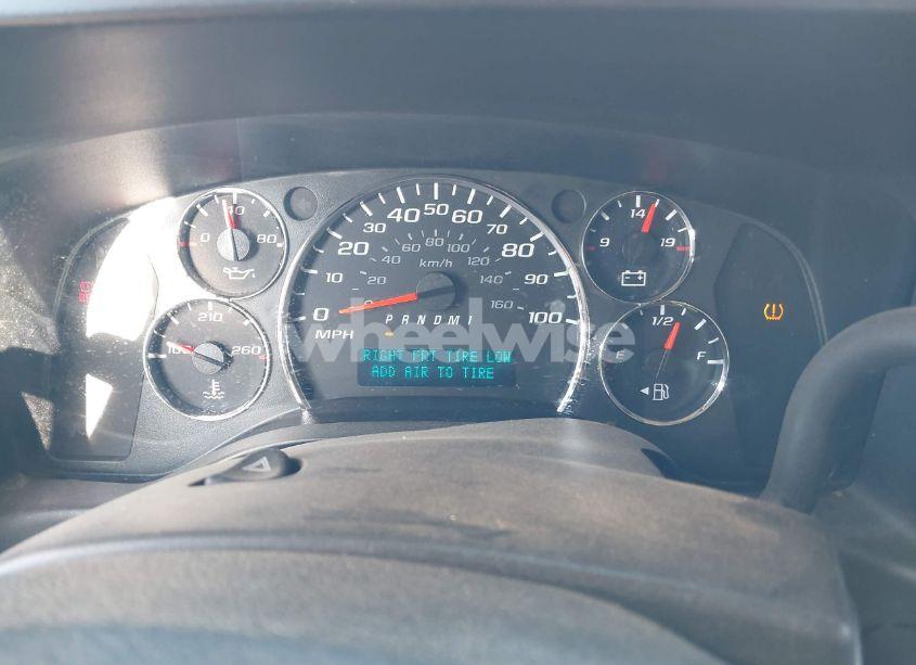 Photo 7 of 2018 Chevrolet Express 2500 WORK VAN (VIN 1GCWGAFG7J1906173)