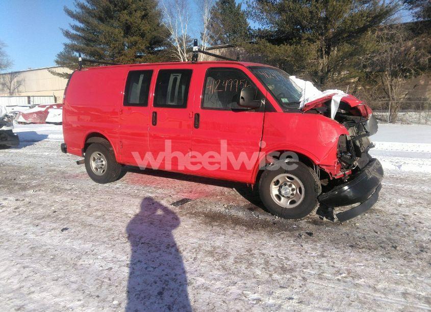 2019 Chevrolet Express 2500 WORK VAN (VIN 1GCWGAFG7K1179750) main photo